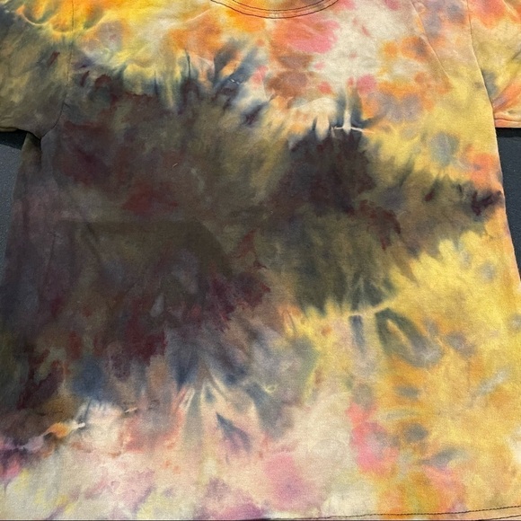 Youth S tie dye t-shirt fire and smoke dragon breath galaxy - Picture 8 of 8